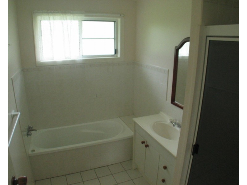 73 Horseshoe Bay Road, Bowen QLD 4805