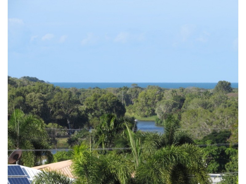 5 Allan Place, Bowen QLD 4805