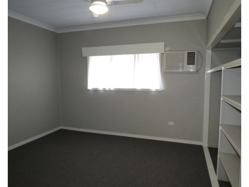 4A Kennedy Street, Bowen QLD 4805
