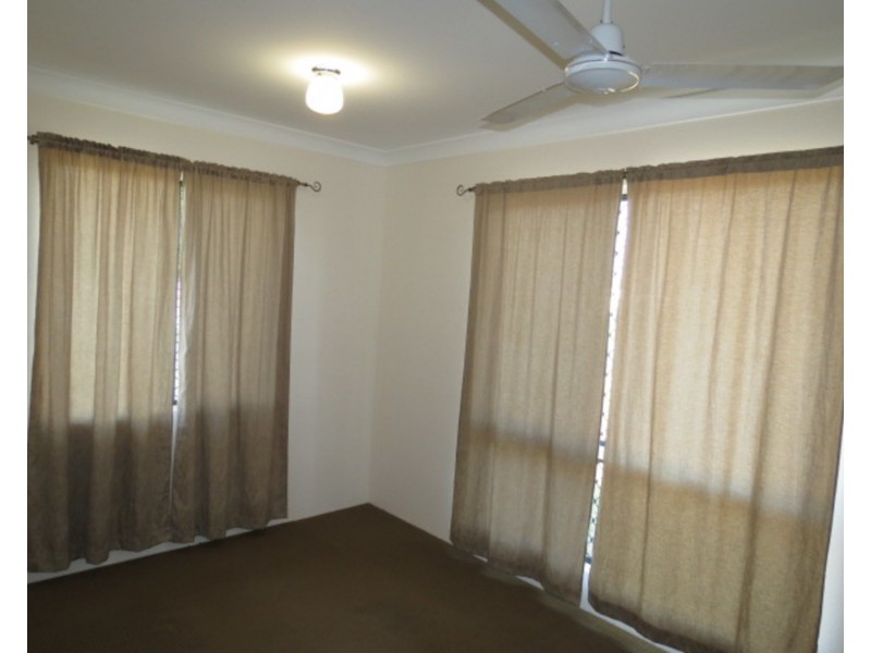 5 Lemon Grove, Bowen QLD 4805