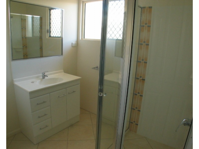 5 Lemon Grove, Bowen QLD 4805
