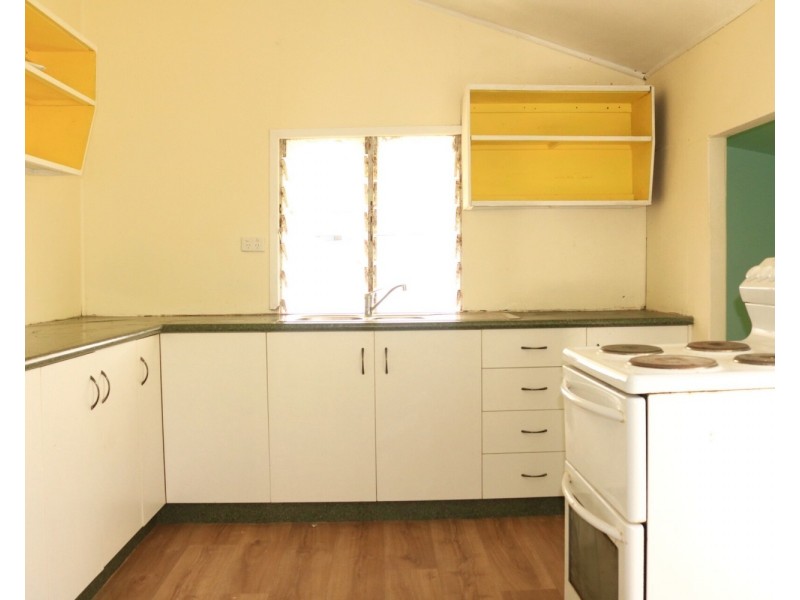 54 Dalrymple Street, Bowen QLD 4805