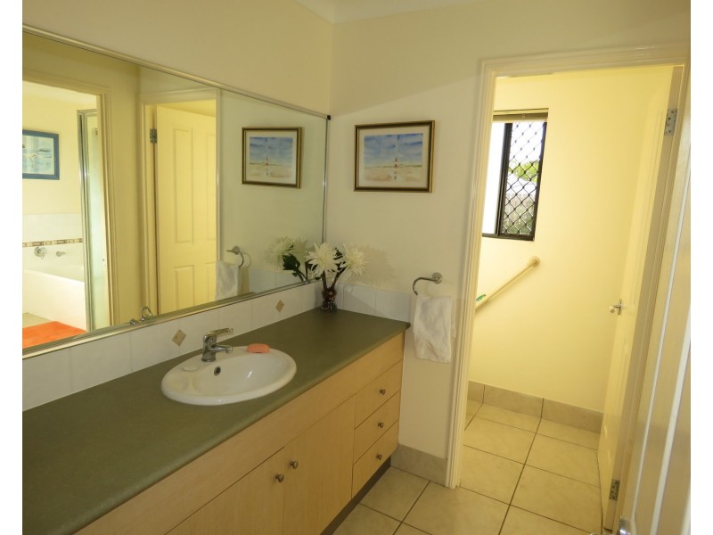 10 Schilling Court, Bowen QLD 4805