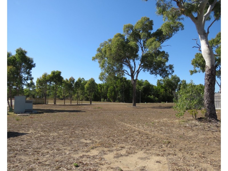 14 Cowrie Street, Bowen QLD 4805