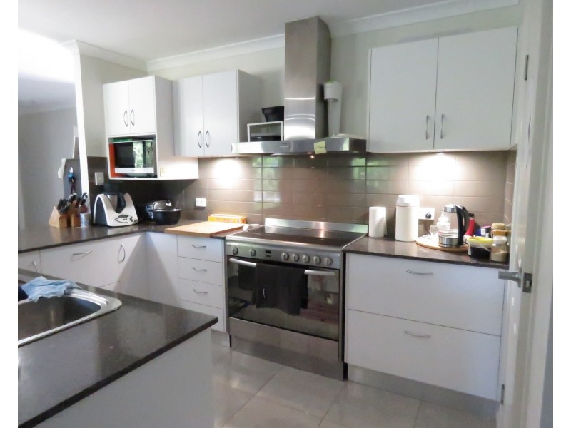 9 Craigie Court, Bowen QLD 4805