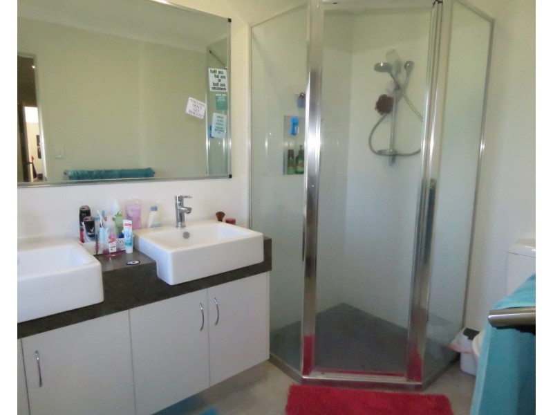 9 Craigie Court, Bowen QLD 4805