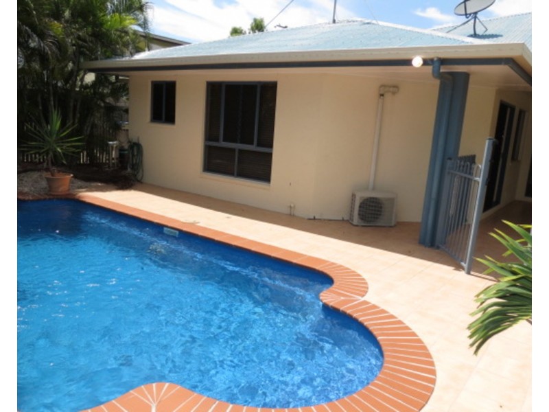 6 Verna Street, Bowen QLD 4805