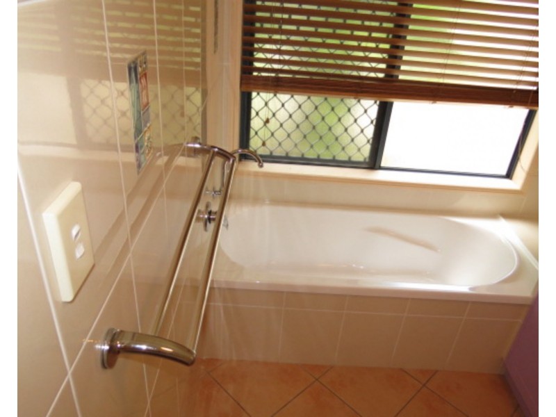 6 Verna Street, Bowen QLD 4805