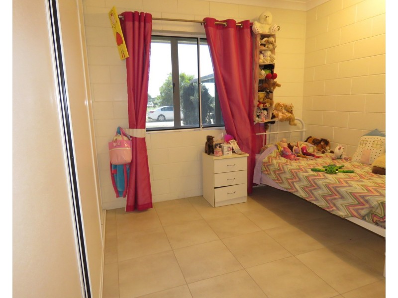 12 Inverdon Road, Bowen QLD 4805