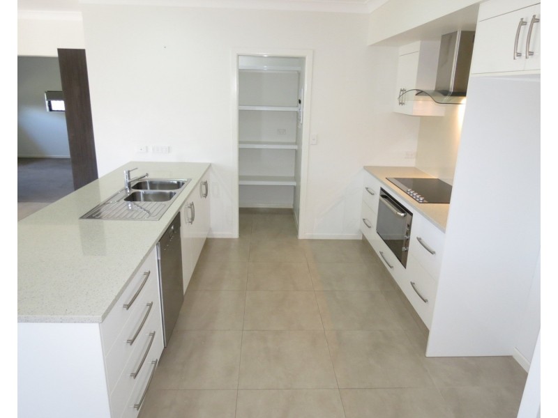 1 Harrison Court, Bowen QLD 4805