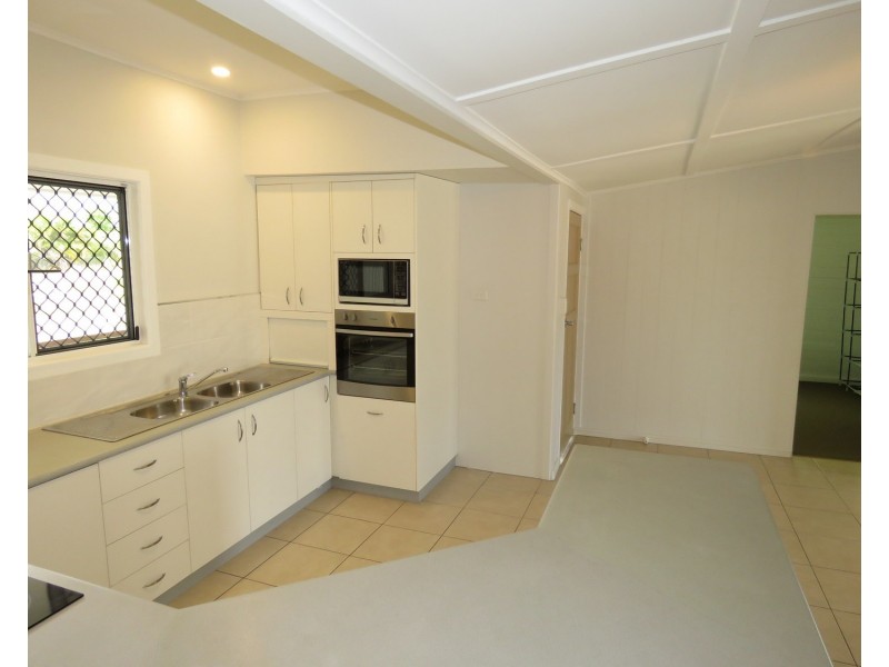 35 Dalrymple Street, Bowen QLD 4805