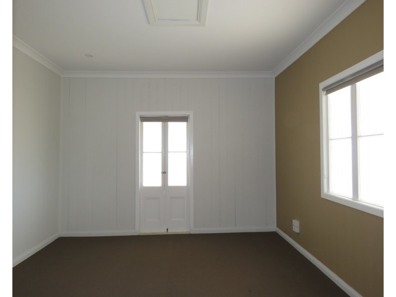 35 Dalrymple Street, Bowen QLD 4805