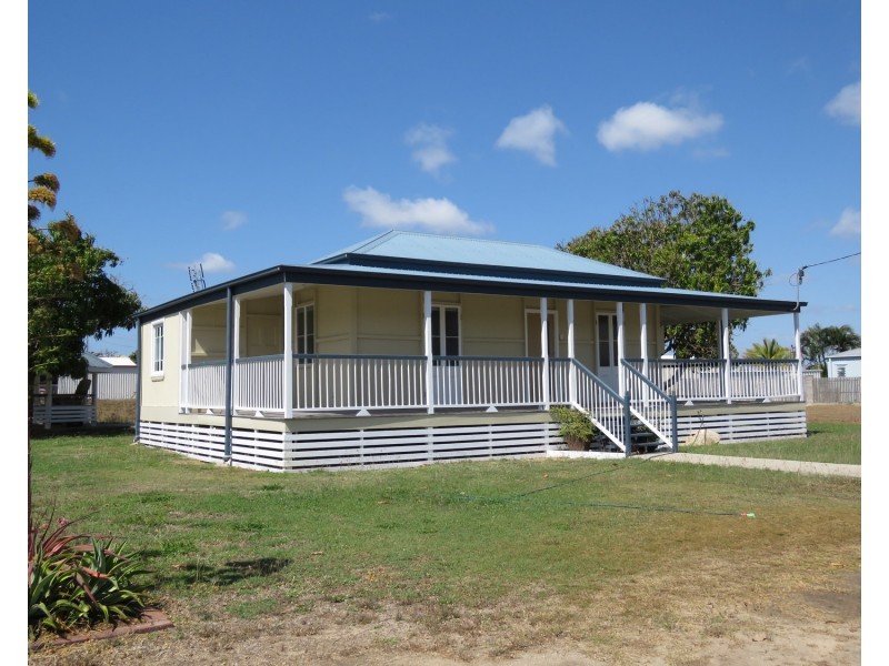 35 Dalrymple Street, Bowen QLD 4805