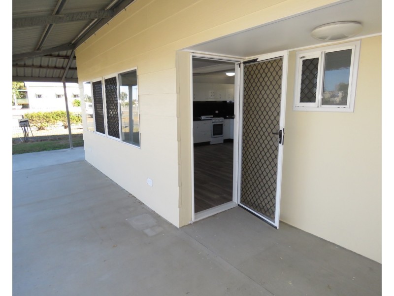 1/17 Leichhardt Street, Bowen QLD 4805