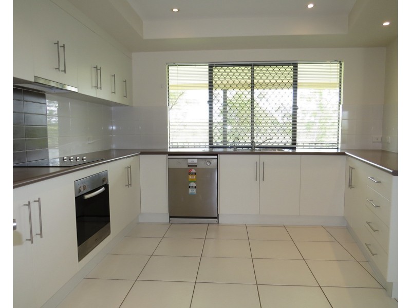 16 Fairway Drive, Bowen QLD 4805