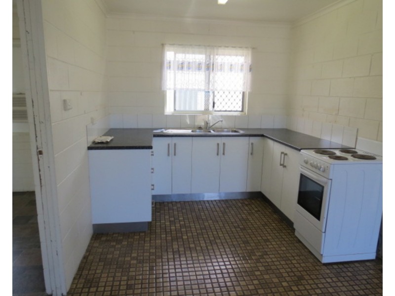 3/89 Powell Street, Bowen QLD 4805