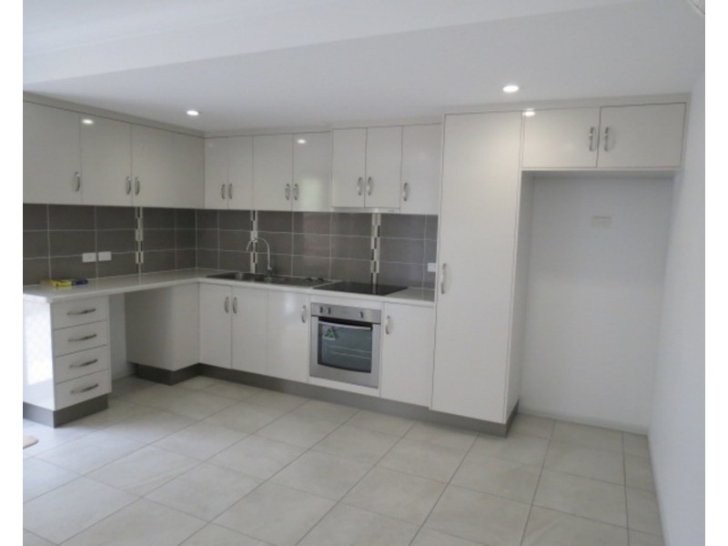 6/9 Gordon Street, Bowen QLD 4805