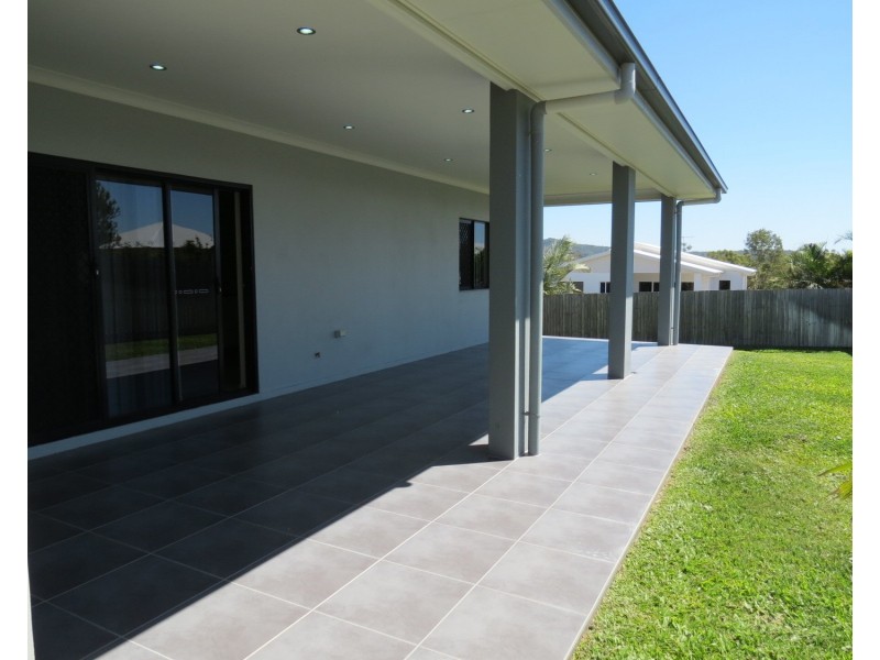 3 Sunshine Court, Bowen QLD 4805