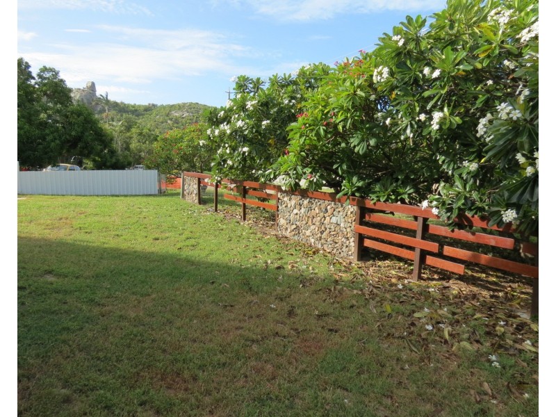 3 Banyan Drive, Bowen QLD 4805