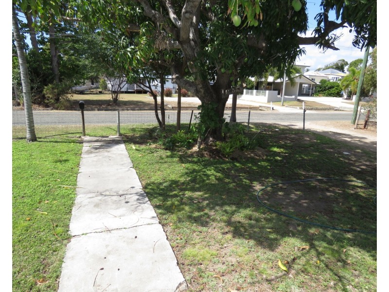 10 Johnston Street, Bowen QLD 4805