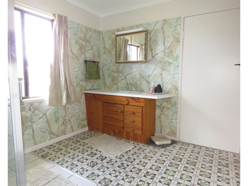 10 Christison Street, Bowen QLD 4805