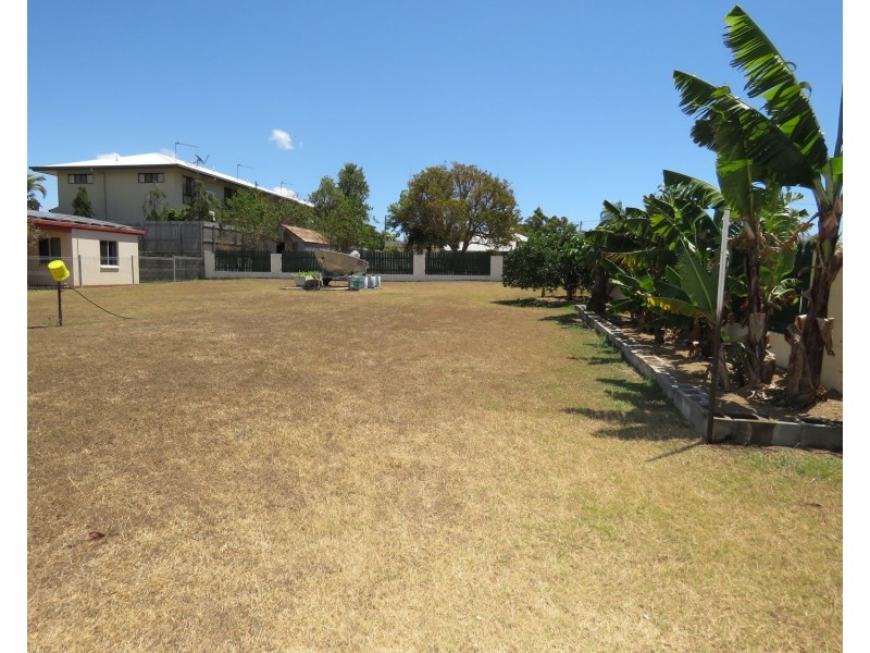 76 Powell Street, Bowen QLD 4805