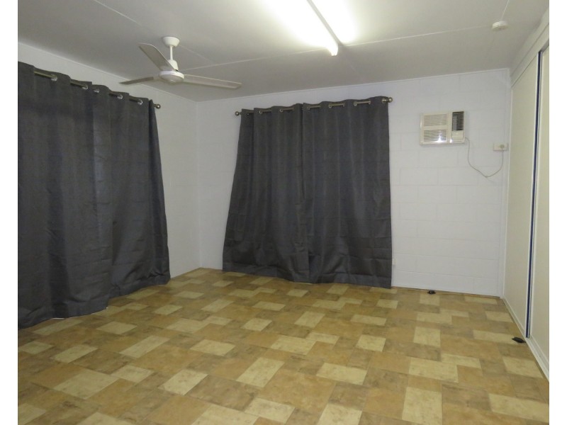 72 Gloucester Street, Bowen QLD 4805