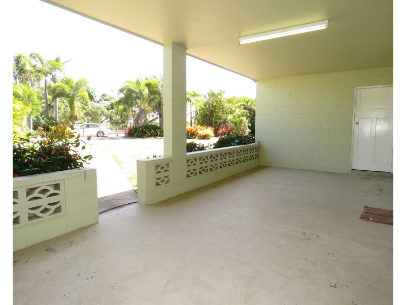 72 Gloucester Street, Bowen QLD 4805