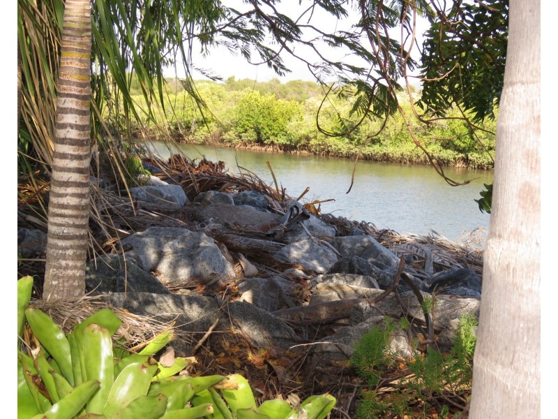 72 Gloucester Street, Bowen QLD 4805