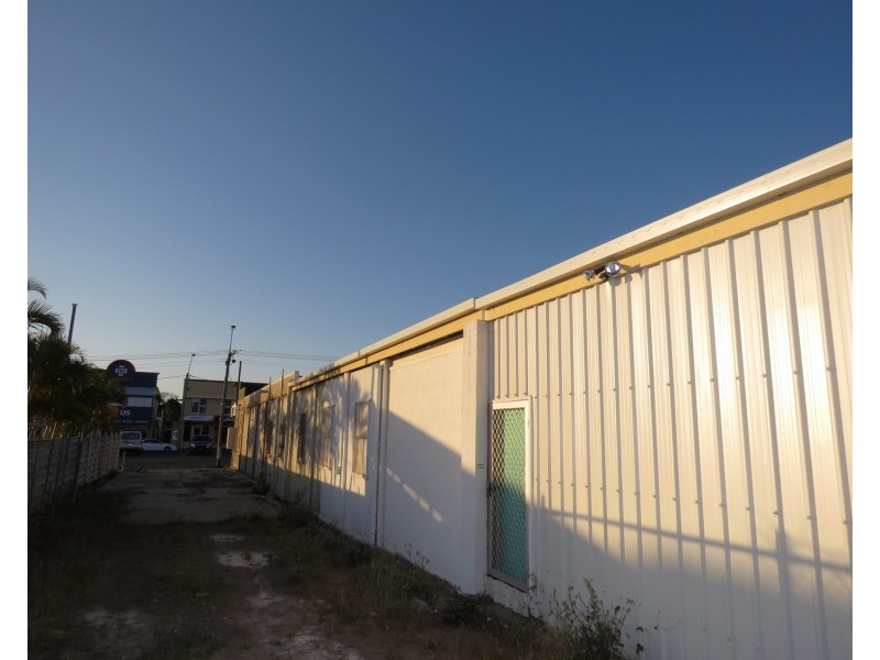 1/39 Powell Street, Bowen QLD 4805