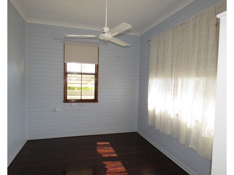 21 Gilbert Street, Bowen QLD 4805