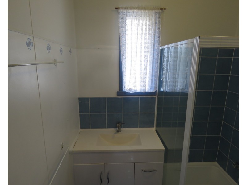 21 Gilbert Street, Bowen QLD 4805