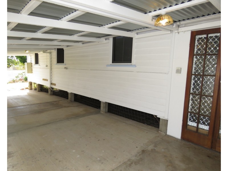 21 Gilbert Street, Bowen QLD 4805