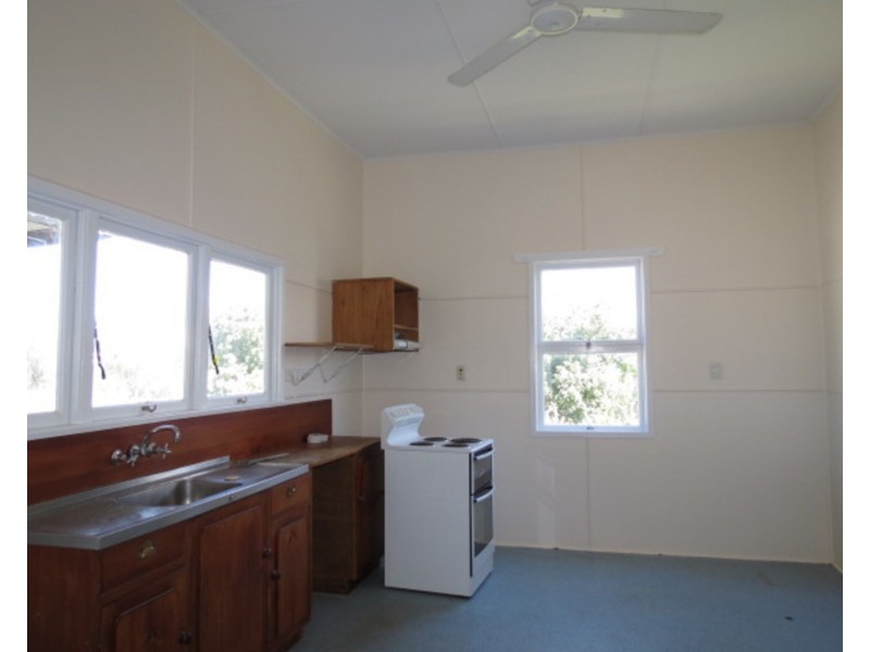 19 Powell Street, Bowen QLD 4805