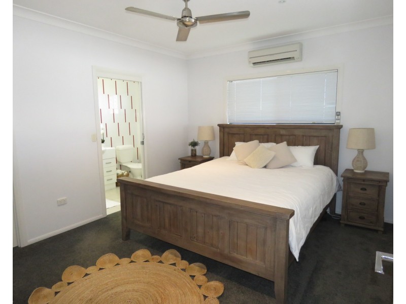 18 Reynolds Street, Bowen QLD 4805