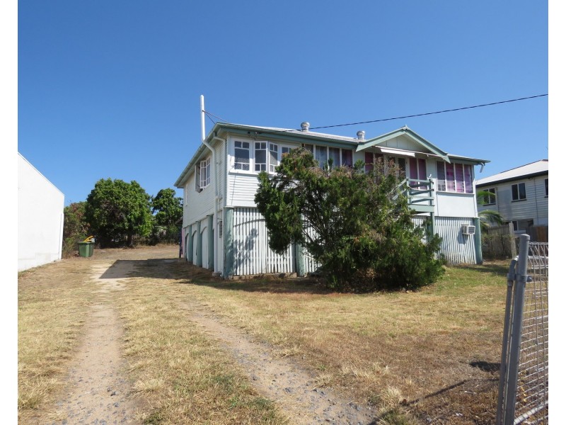 27 Livingstone Street, Bowen QLD 4805