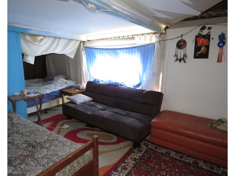 27 Livingstone Street, Bowen QLD 4805