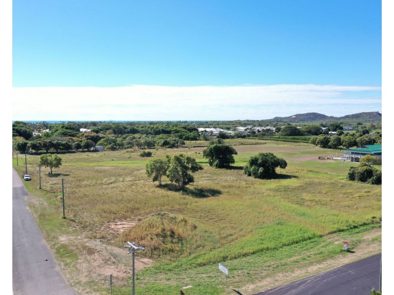 8 Crowley Street, Bowen QLD 4805