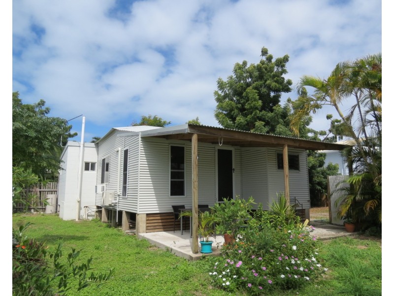 8A Dalrymple Street, Bowen QLD 4805