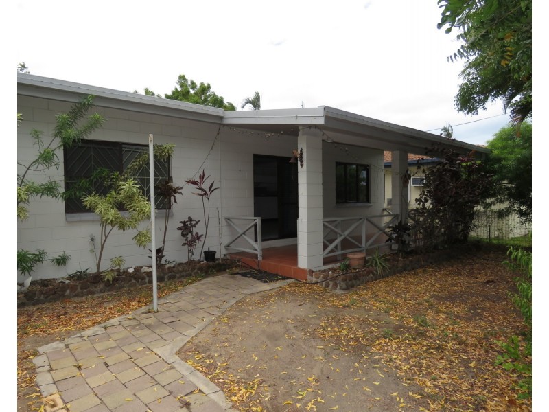 8 Dalrymple Street, Bowen QLD 4805