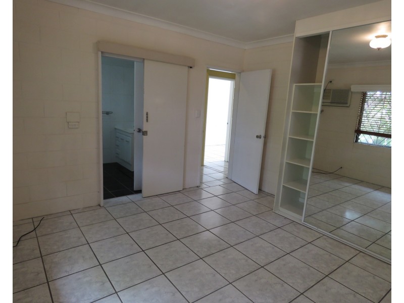 8 Dalrymple Street, Bowen QLD 4805