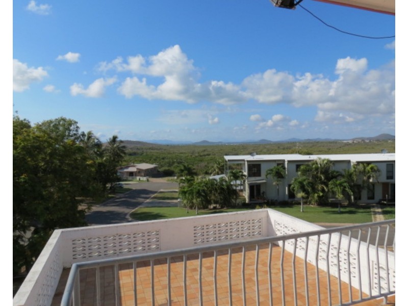 1/10 Poinciana Drive, Bowen QLD 4805