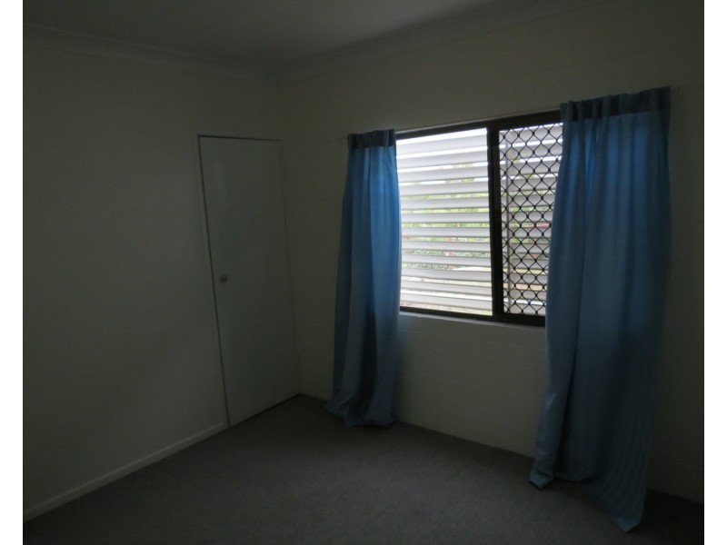 1/10 Poinciana Drive, Bowen QLD 4805