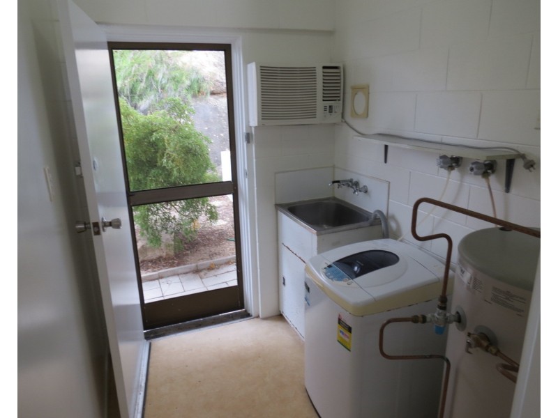 1/10 Poinciana Drive, Bowen QLD 4805