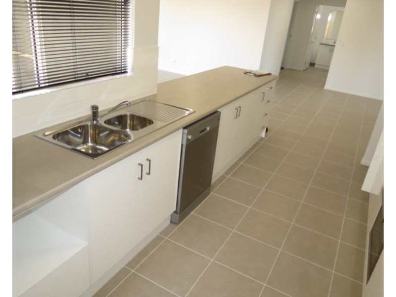 6 Baker Street, Bowen QLD 4805