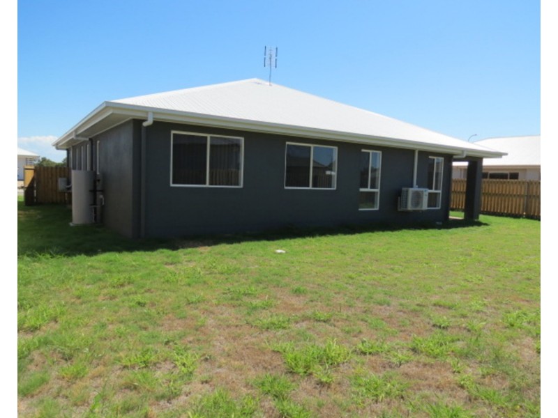 6 Baker Street, Bowen QLD 4805