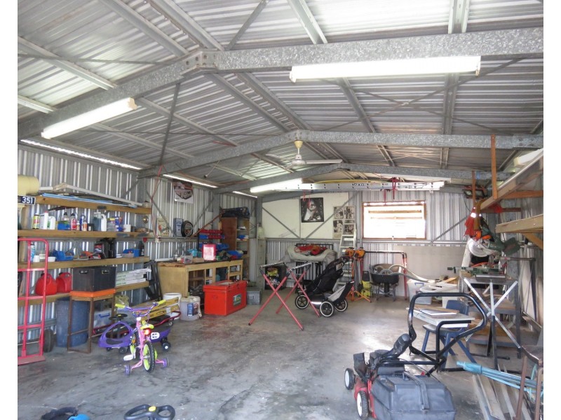 12 Daniel Street, Bowen QLD 4805
