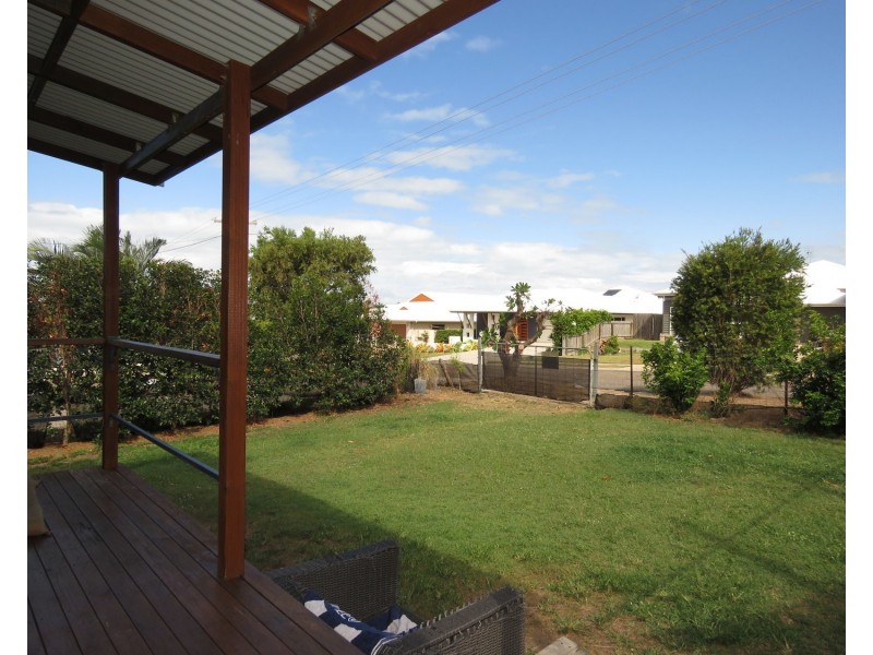 12 Daniel Street, Bowen QLD 4805