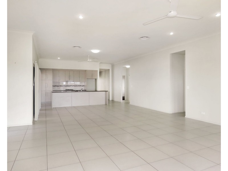 13 Sunshine Court, Bowen QLD 4805