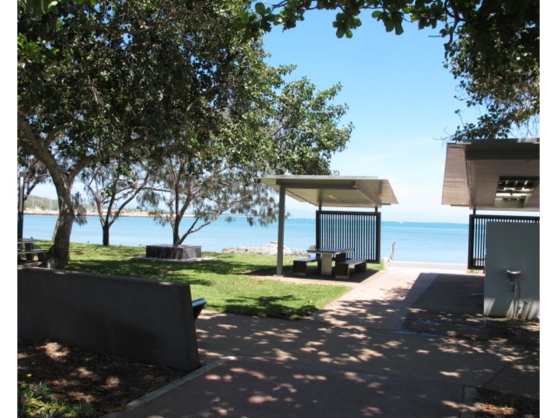 8/2A Powell Street, Bowen QLD 4805